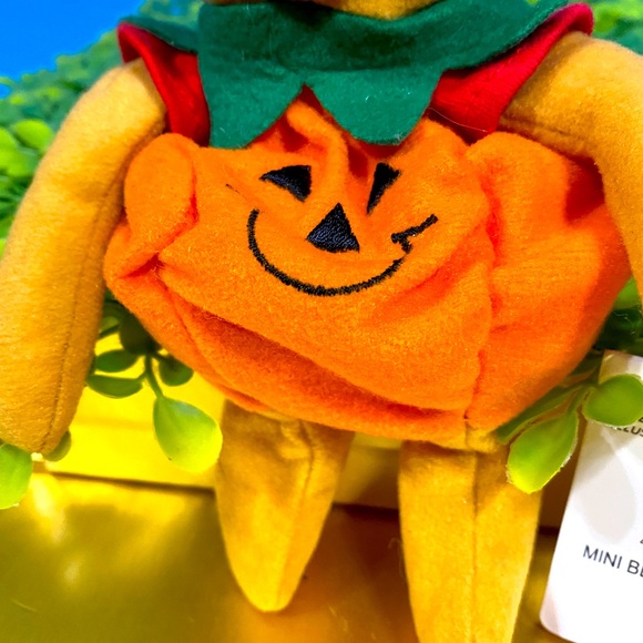 DISNEY STORE EXCLUSIVE NWT VTG HALLOWEEN PUMPKIN WINNIE THE POOH MINI BEABN BAG - Picture 4 of 11